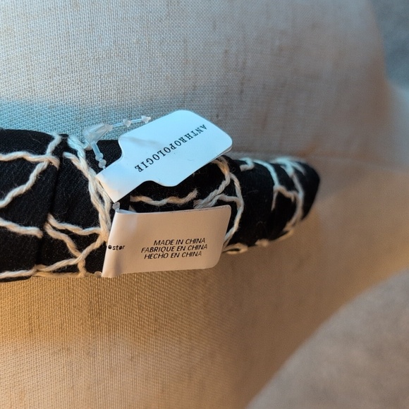 Anthropologie Puffy Black and Cream Floral Embroidery String Print Headband NWT - Picture 4 of 5